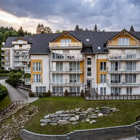 Stubai - Czarna Gora By Sun & Snow Z Nielimitowanym Basenem * Heudorf