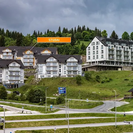 Stubai - Czarna Gora By Sun & Snow Z Nielimitowanym Basenem Lägenhet Sienna (Klodzko)