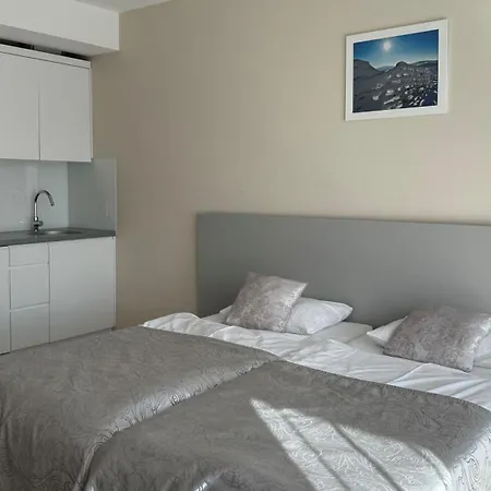 Stubai - Czarna Gora By Sun & Snow Z Nielimitowanym Basenem Apartment *