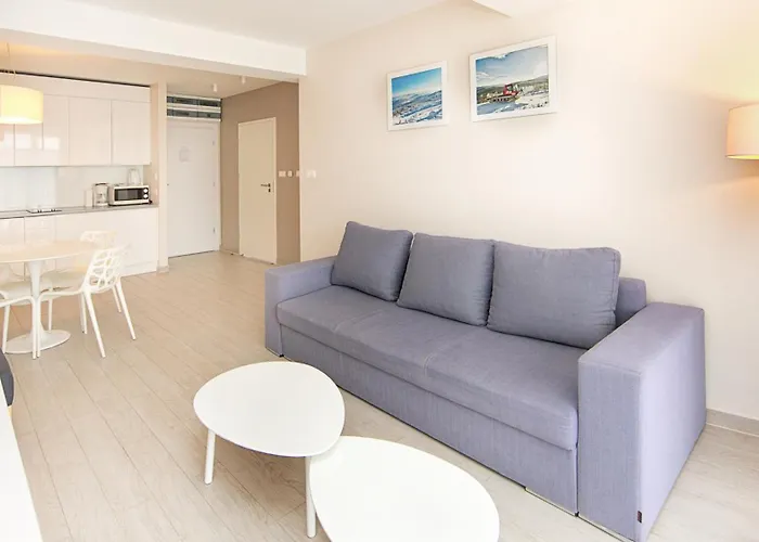 Stubai - Czarna Gora By Sun & Snow Z Nielimitowanym Basenem * Sienna (Klodzko)