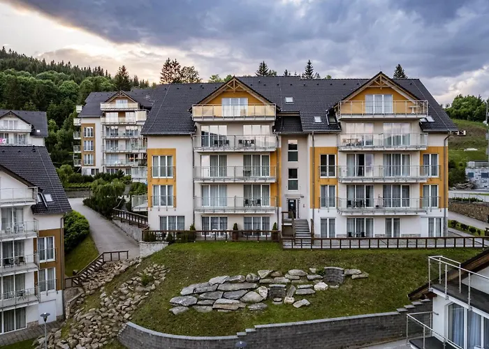 Stubai - Czarna Gora By Sun & Snow Z Nielimitowanym Basenem * Sienna (Klodzko)