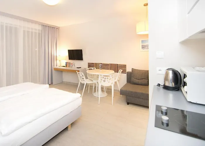 Stubai - Czarna Gora By Sun & Snow Z Nielimitowanym Basenem Lägenhet *