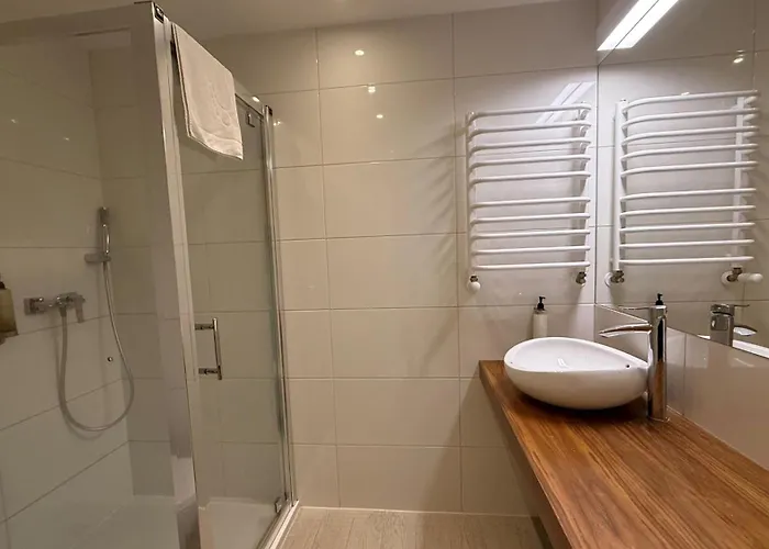 Stubai - Czarna Gora By Sun & Snow Z Nielimitowanym Basenem Lägenhet