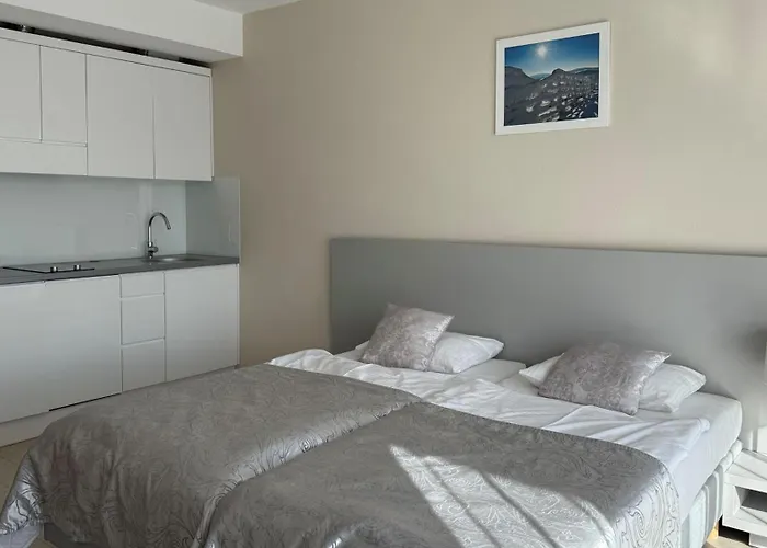 Stubai - Czarna Gora By Sun & Snow Z Nielimitowanym Basenem Lägenhet *